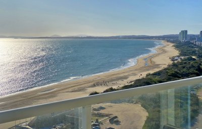 Reciclado, precio oportunidad, primera fila en playa mansa. - NYP2068A
