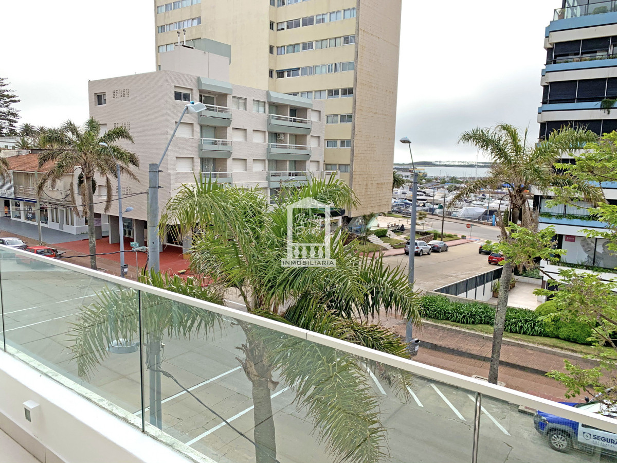 Zona Puerto, 2 dorm, moderno. - NYP22230A