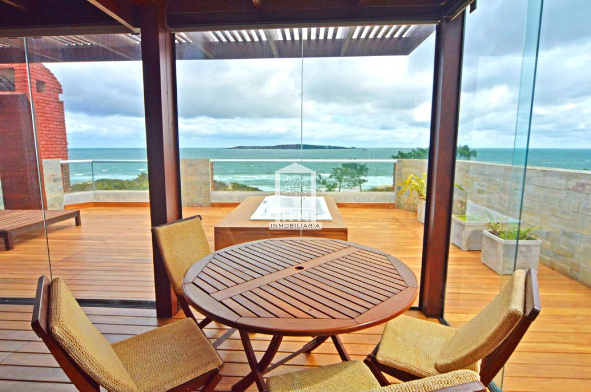 Penthouse dúplex en primera fila de playa mansa. Barbacoa, jacuzzi en la terraza - NYP6041A
