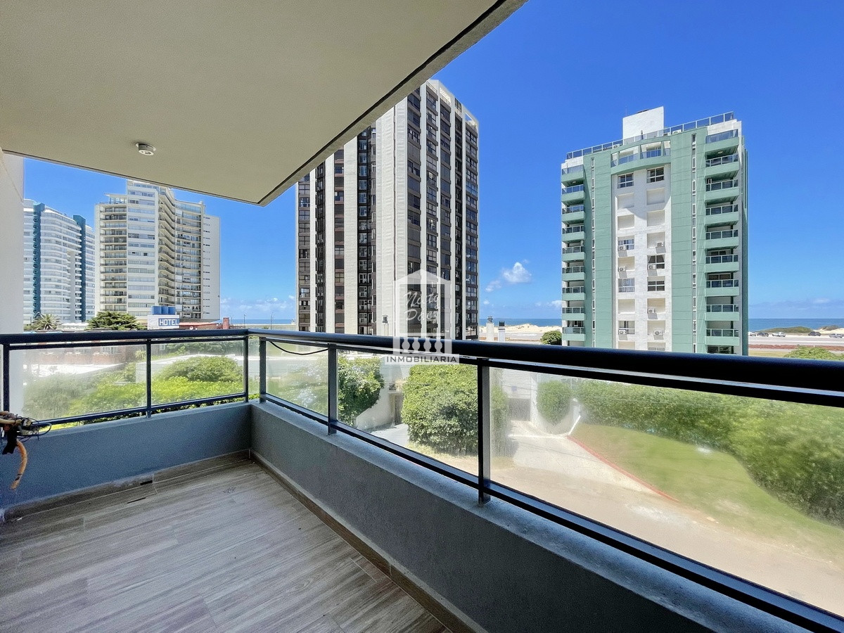 DIVINO! A estrenar con vista al mar y a pasos de la playa con todos los amenities!!