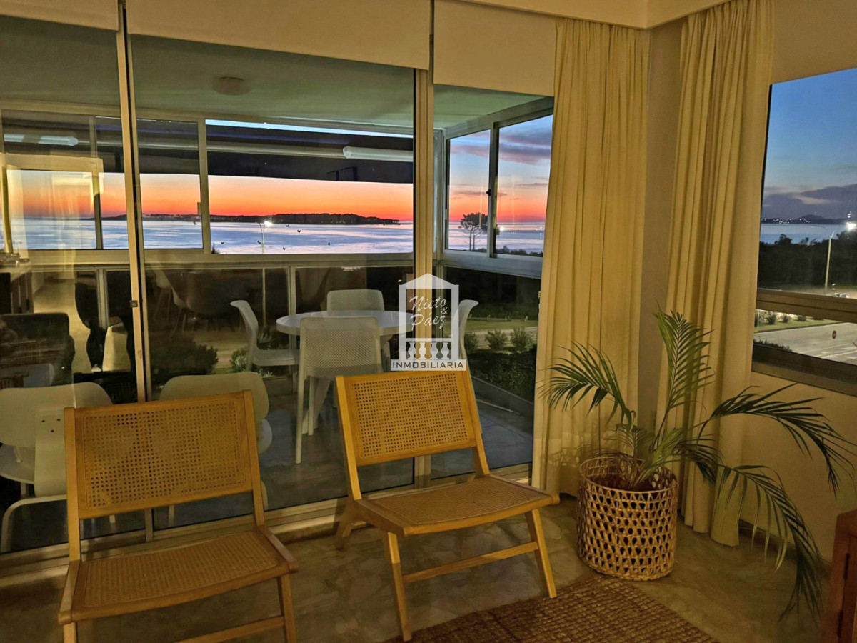 Playa Mansa, primera fila, 2 dorm - NYP3709A