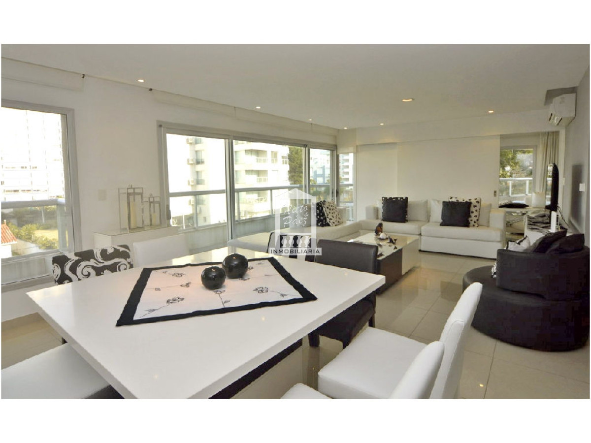 Apartamento en Punta del Este, Brava - NYP25718A