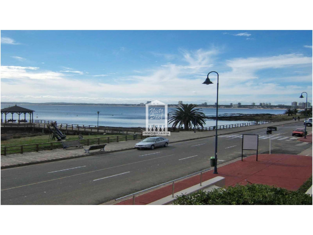 Puerto, primera fila. Piso entero