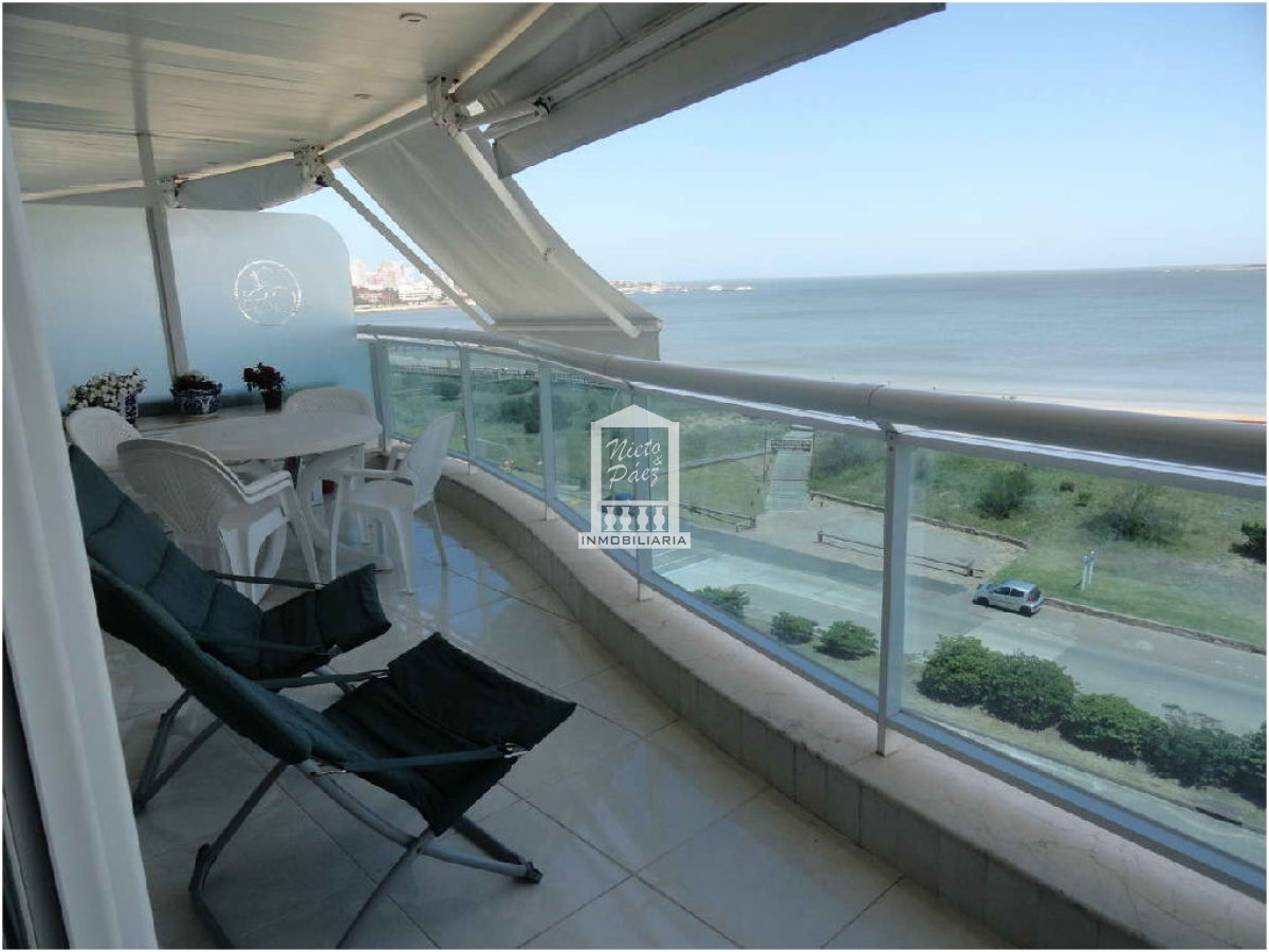 Apartamento en Punta del Este, Mansa