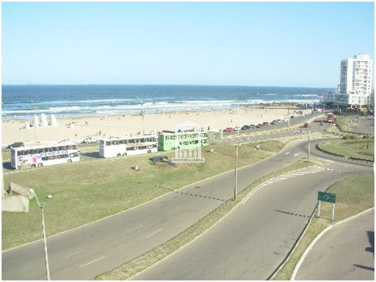 Apartamento en Punta del Este, Brava