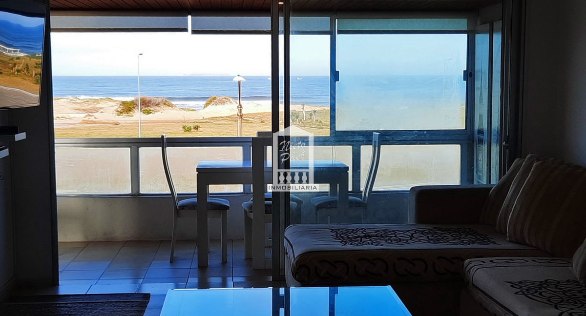 Primera fila en playa brava. 3 dorm - NYP2660A