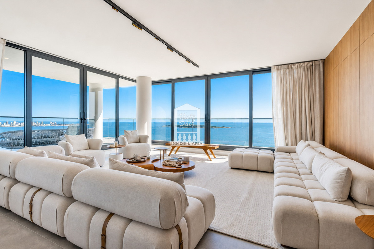Penthouse duplex. 4 suites. Parrillero propio