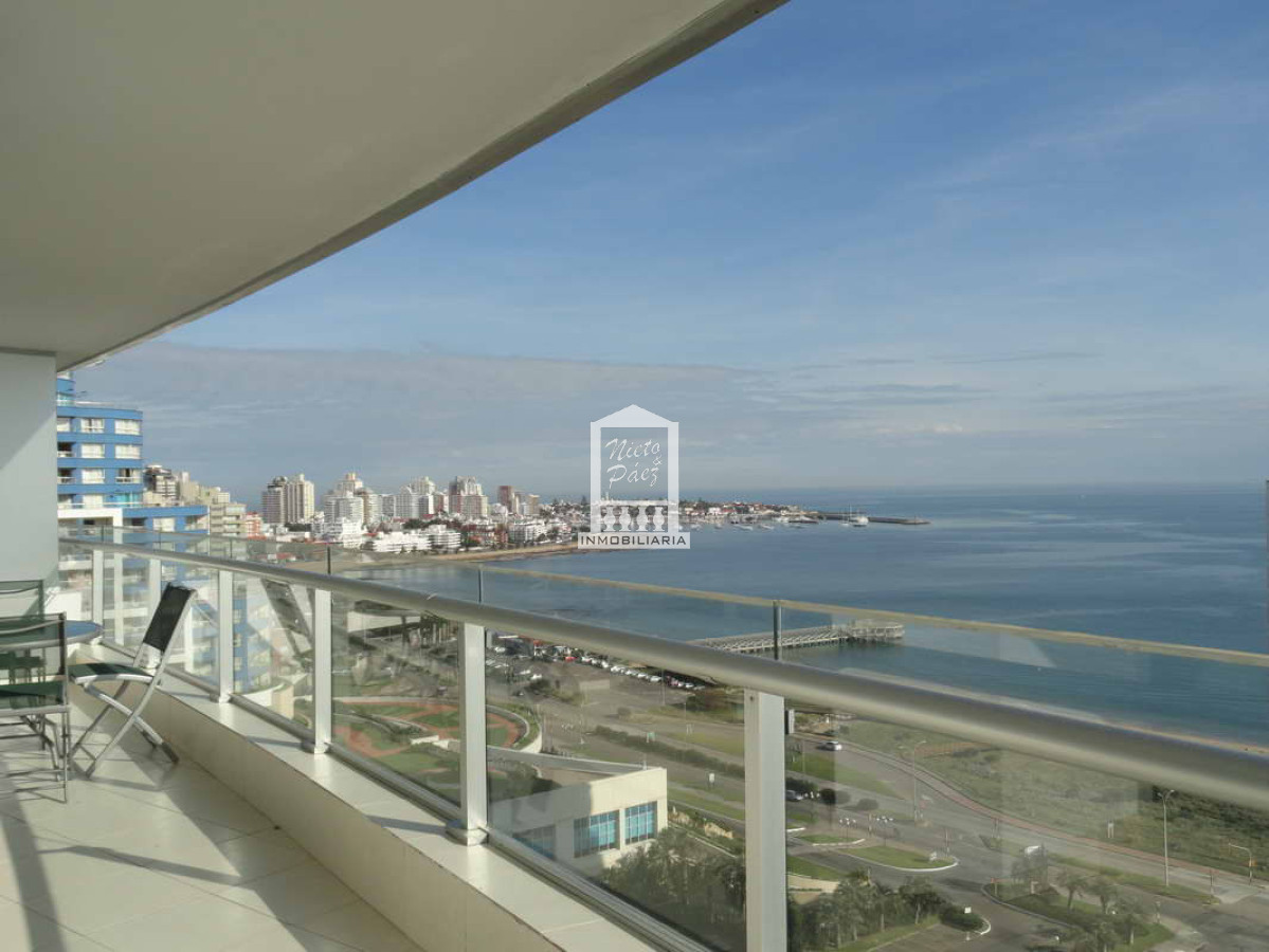 Piso alto, 3 suites + toilette + servicio completo. Todos los servicios - NYP9794A