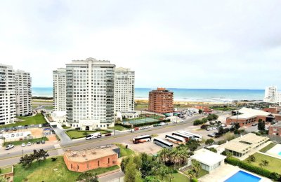 Mansa, con vista a la brava. 