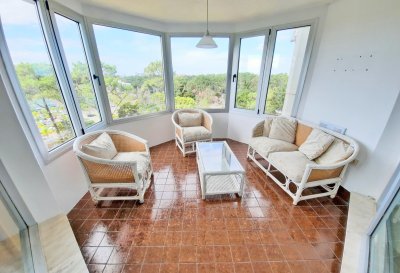 Roosevelt, 3 dorm, full amenities.