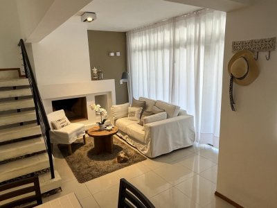 Manantiales, 3 dorm. Dúplex, parrillero propio. Wifi, tv cable
