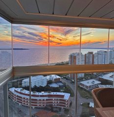 Miami Boulevard piso alto, divina vista. 2 dorm