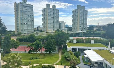 Mansa, 2 dorm y servicio, con todos los servicios.