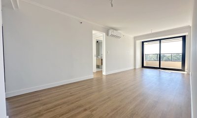 A estrenar, Av Roosevelt. 2 dorm, 2 baños, garaje.