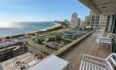 Playa Mansa, Torre de LUJO. 3 suites + servicio.