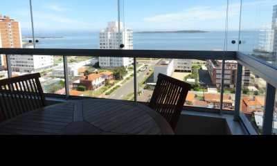 Apartamento en Punta del Este, Mansa