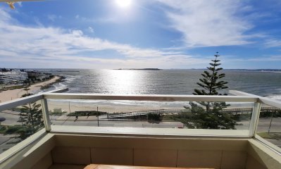 Mansa, piso alto con toda la vista. 2 dorm