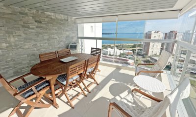Miami Boulevard Torre 1. Piso alto, 2 dorm