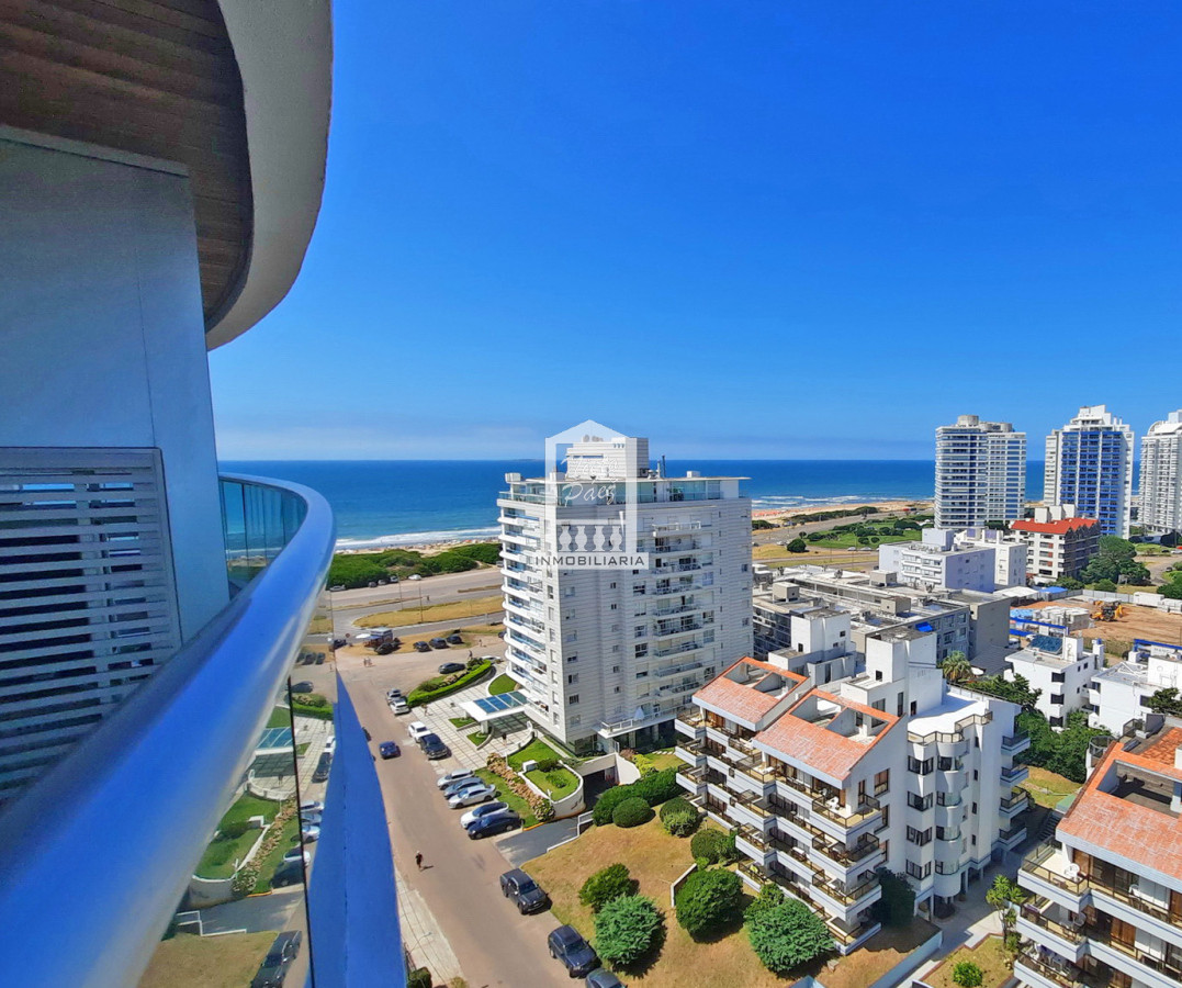 Brava, piso alto, 2 dorm, losa radiante. Full amenities.
