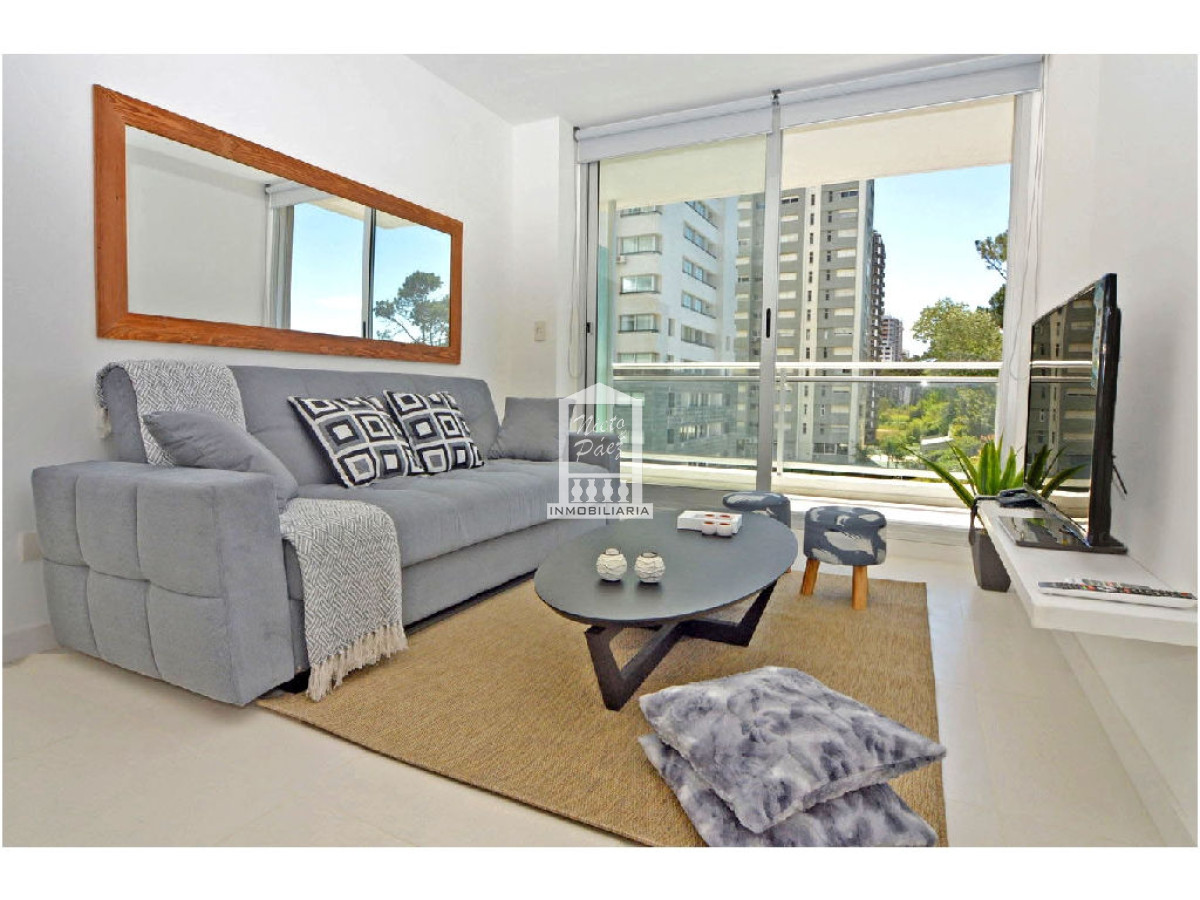 Moderno, 1 dorm definido, Wifi, edificio con servicios.