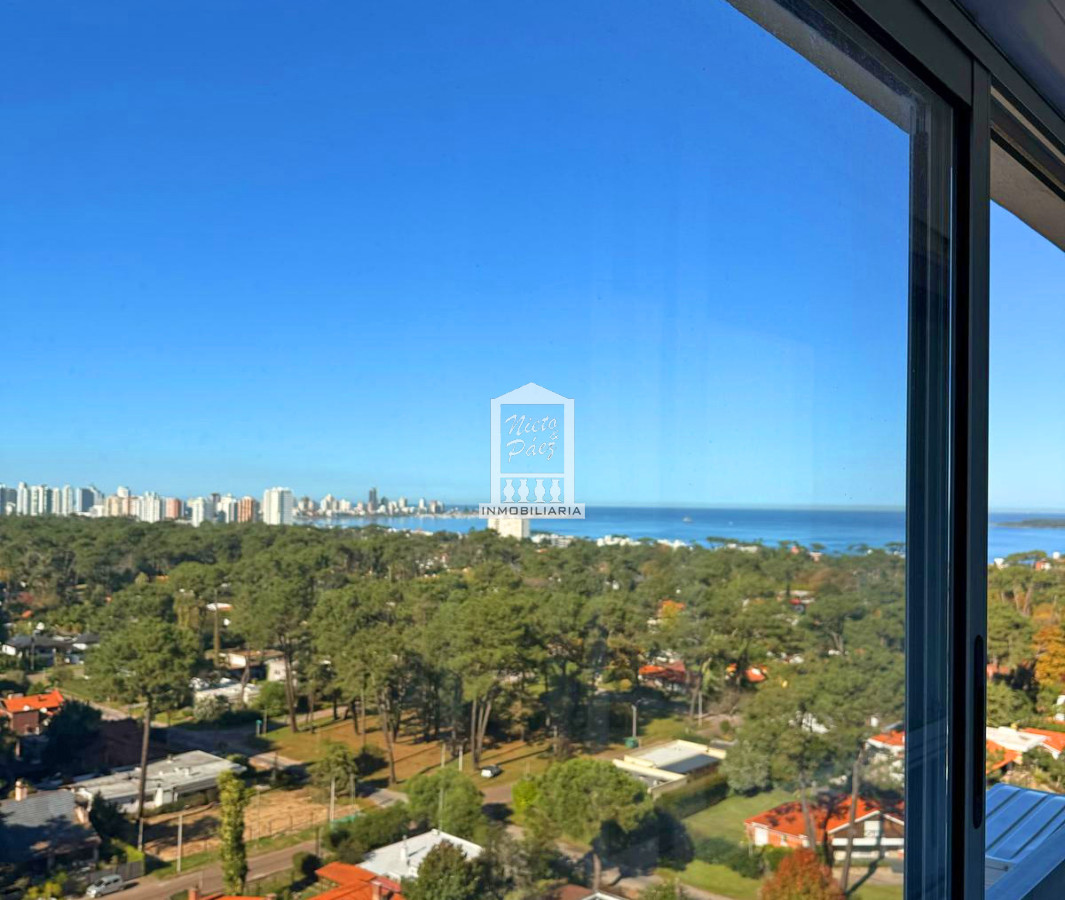 Reciclado, 3 dorm. Piso alto con vista al mar. 
