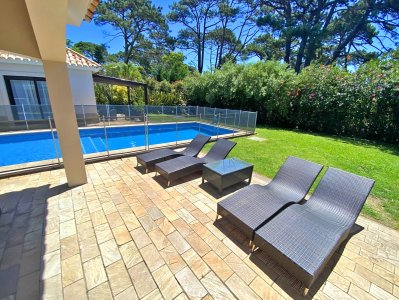 barrio privado, boulevard park. playa mansa. 5 dorm. piscina climatizada. losa radiante - nyp33034c