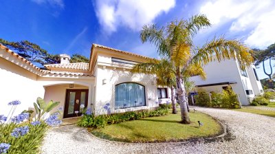 barrio privado, boulevard park. playa mansa. 5 dorm. piscina climatizada. losa radiante - nyp33034c