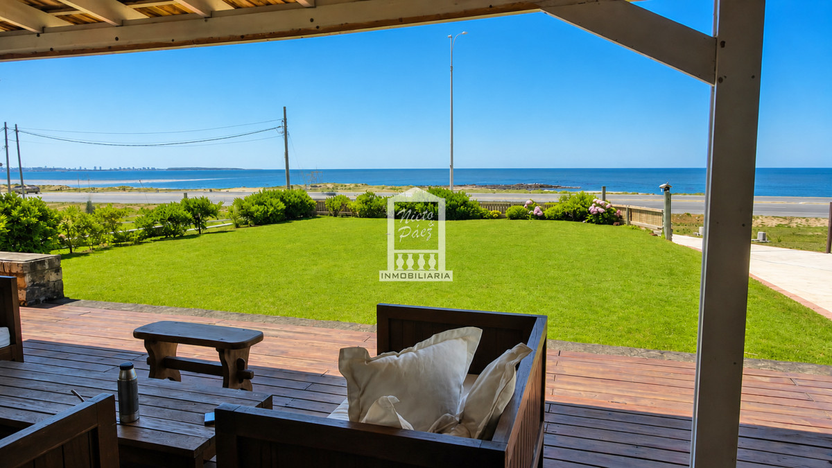 Playa Mansa, primera fila. Piscina, vista al mar. Gran barbacoa. Gran jardín - NYP33541C