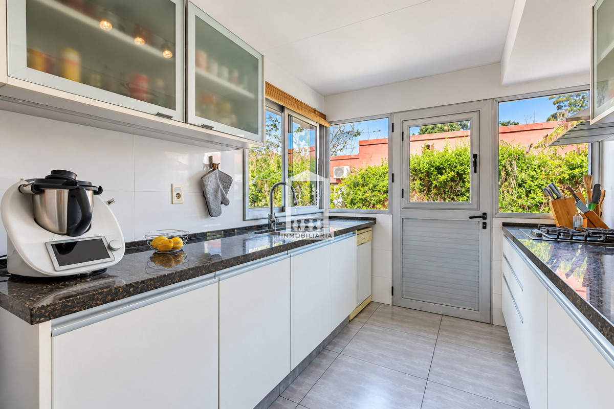 Casa ID.41528 - Casa de 4 dormitorios en La Arbolada, Barrio Privado, Punta del Este
