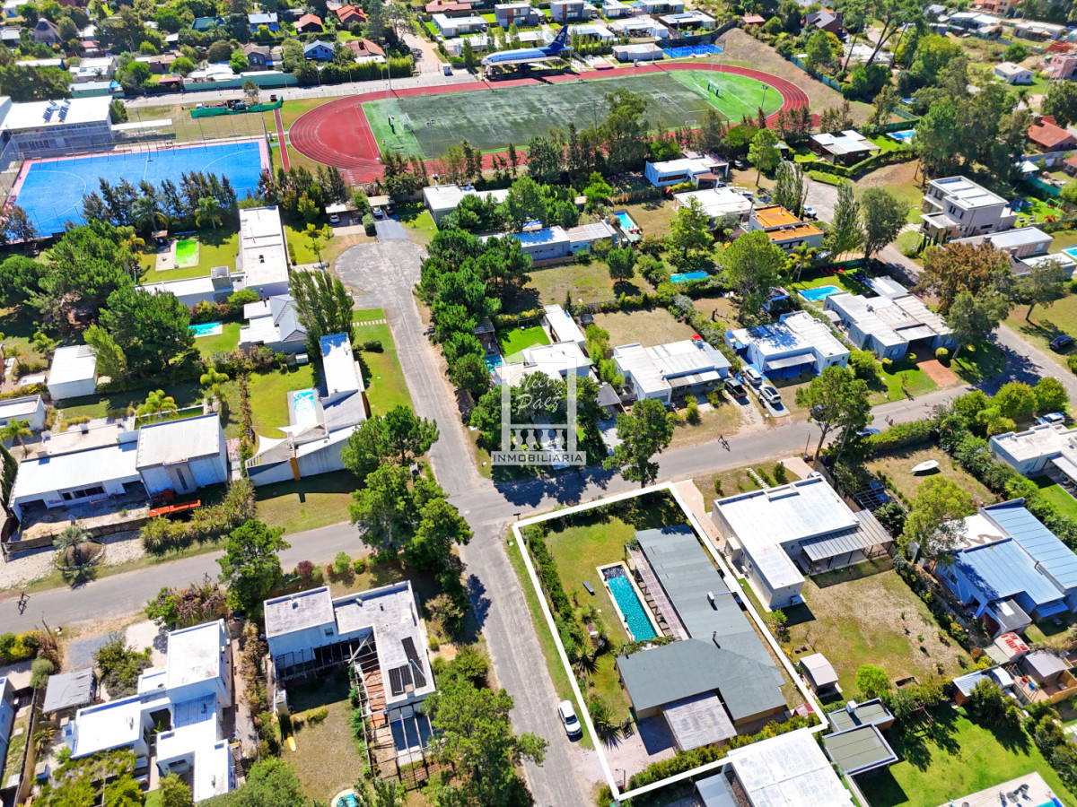 Casa ID.39809 - Barrio privado. 3 suites, piscina climatizada. DVH, calefacción central