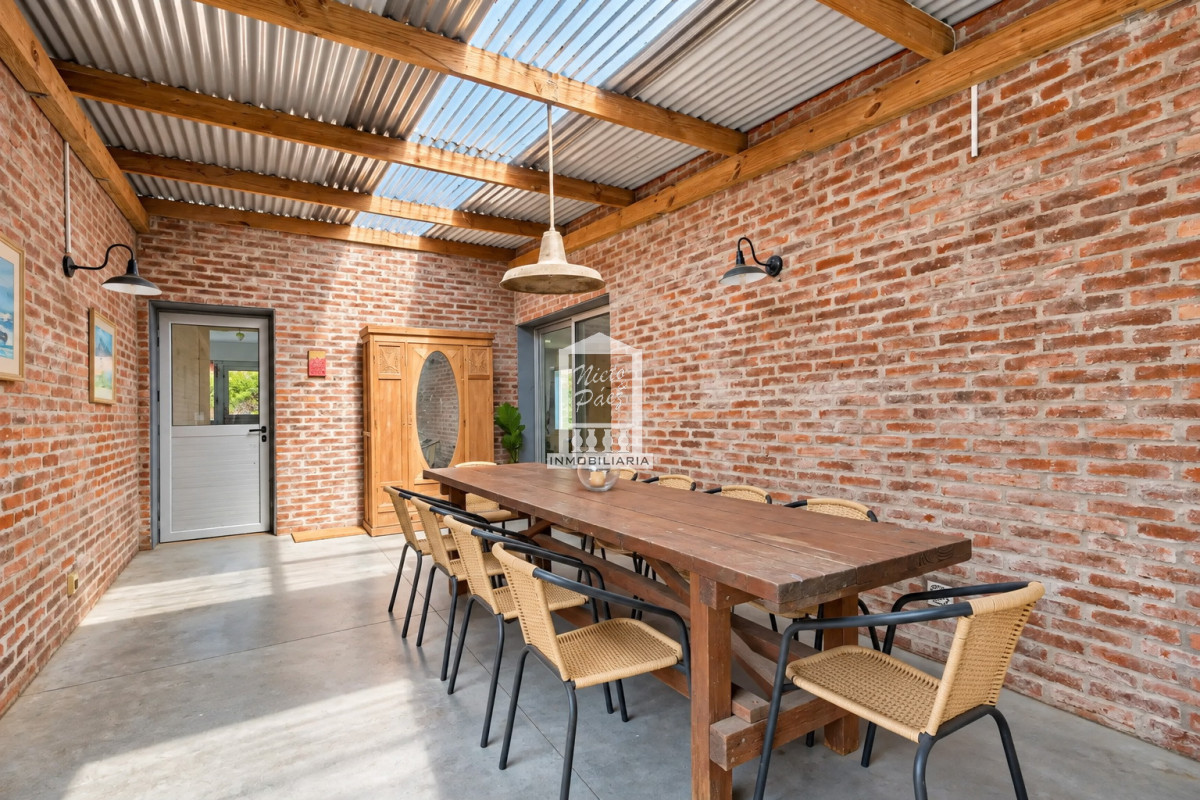 Casa ID.41528 - Casa de 4 dormitorios en La Arbolada, Barrio Privado, Punta del Este