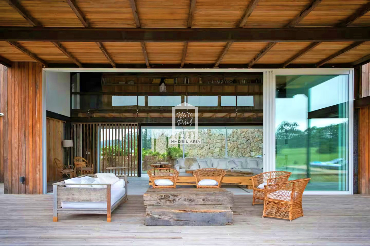 Casa ID.37826 - Exclusiva casa de diseño 750 m2 en Pueblo Mío.