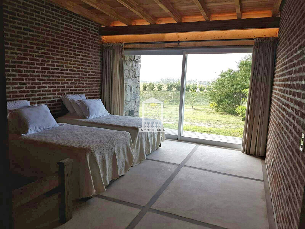 Casa ID.37826 - Exclusiva casa de diseño 750 m2 en Pueblo Mío.