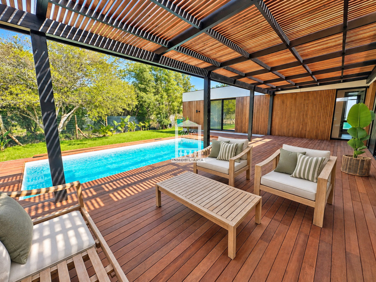 Casa ID.41371 - Barrio Privado, a estrenar, 4 dormitorios. Piscina climatizada