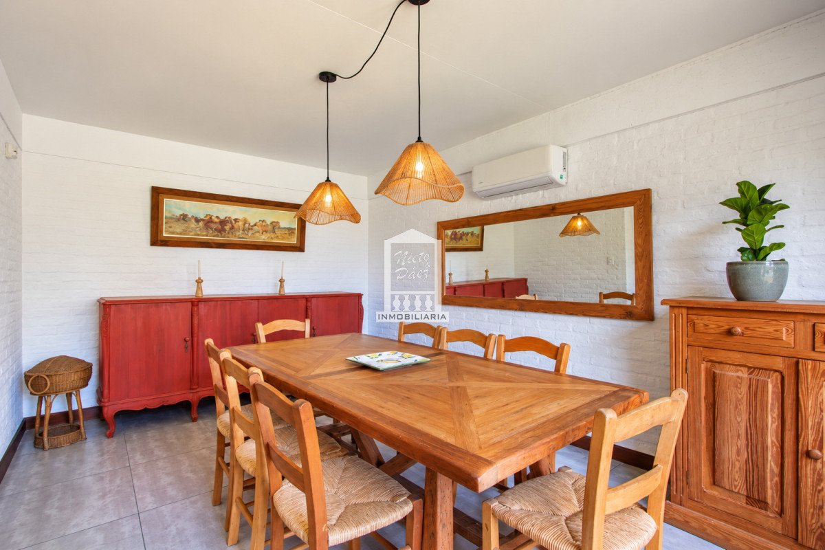 Casa ID.41528 - Casa de 4 dormitorios en La Arbolada, Barrio Privado, Punta del Este