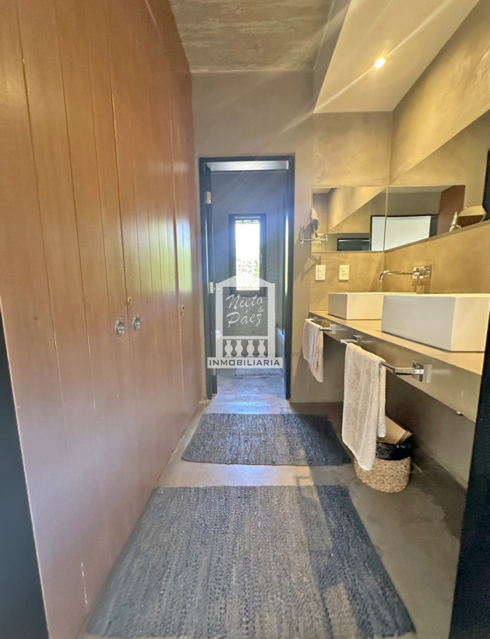 Casa ID.34860 - Barrio Privado, 3 dorm y servicio. Piscina. DVH