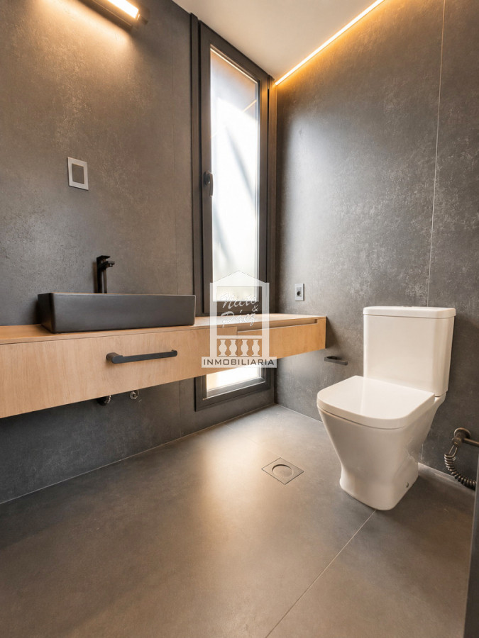 Casa ID.41371 - Barrio Privado, a estrenar, 4 dormitorios. Piscina climatizada