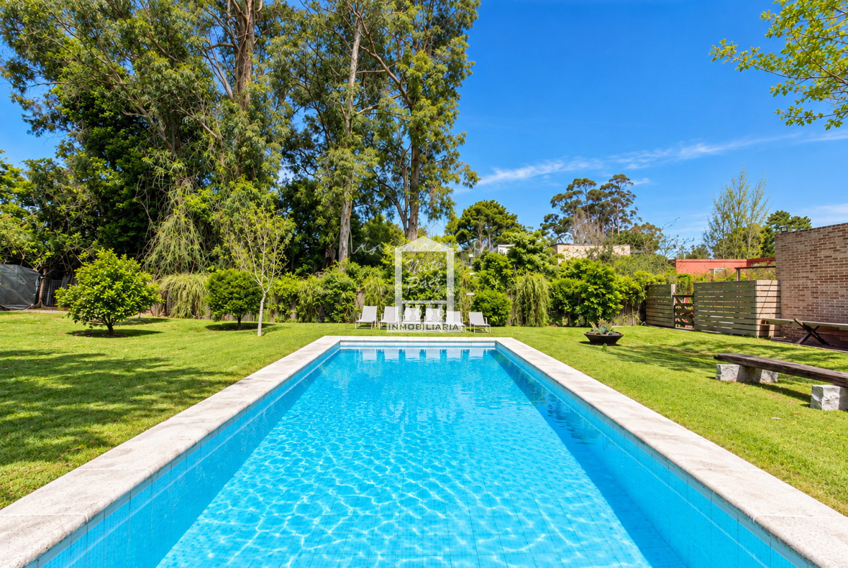 Casa ID.41528 - Casa de 4 dormitorios en La Arbolada, Barrio Privado, Punta del Este