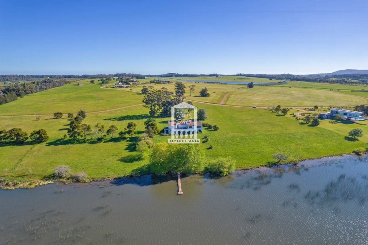 Laguna de los Cisnes - GoPunta - Portal Inmobiliario de Punta del Este - Maldonado