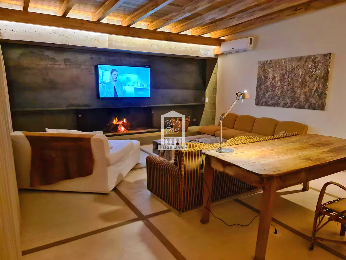 Casa ID.37826 - Exclusiva casa de diseño 750 m2 en Pueblo Mío.