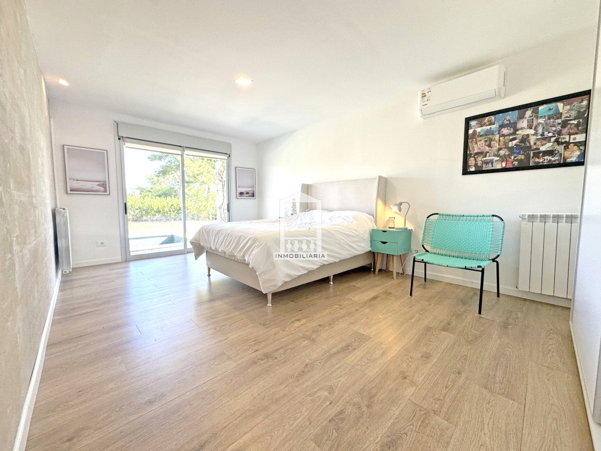 Casa ID.39809 - Barrio privado. 3 suites, piscina climatizada. DVH, calefacción central