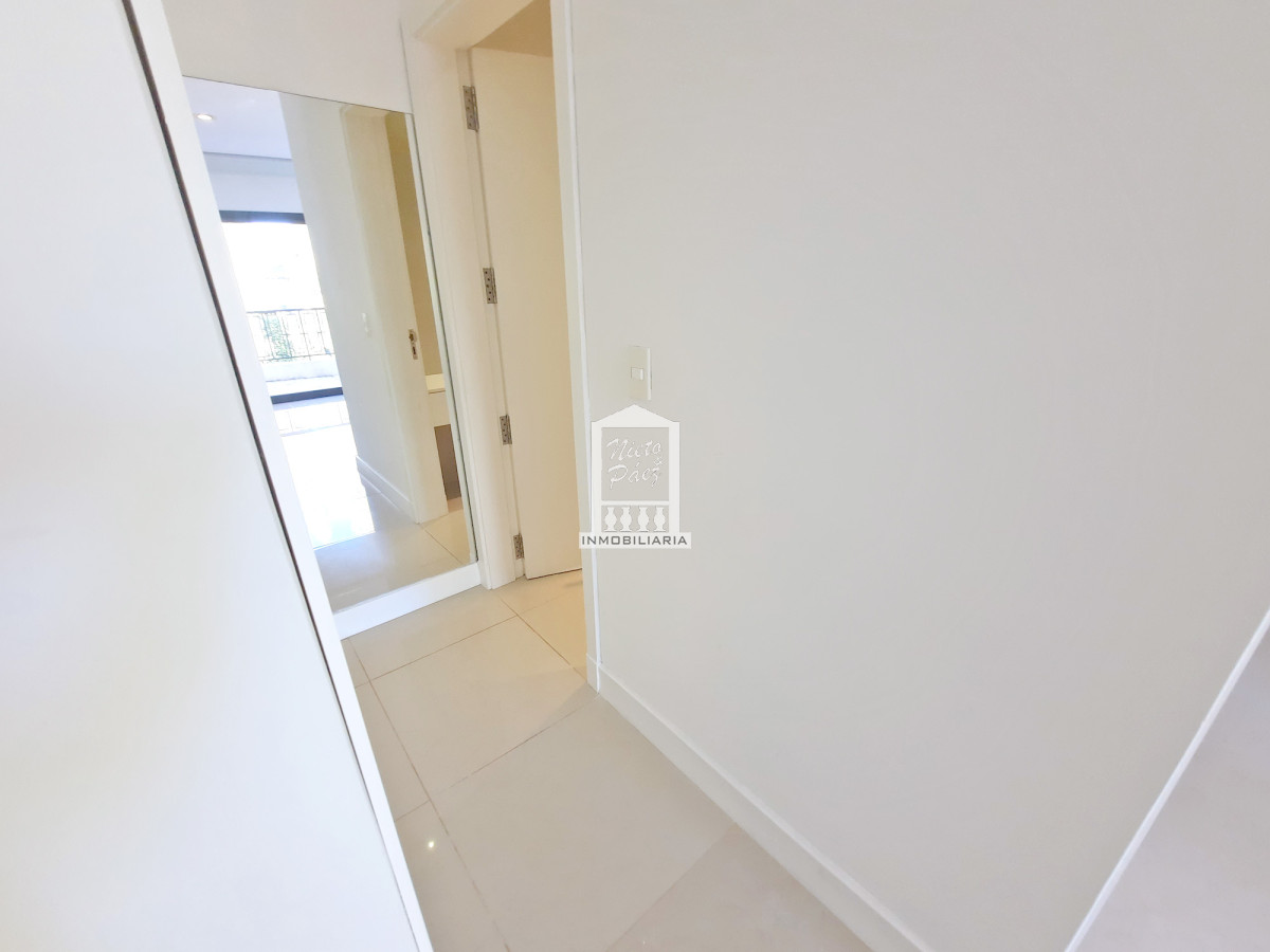 Casa ID.38066 - Barrio privado, 565 m2 construidos, 6 dorm