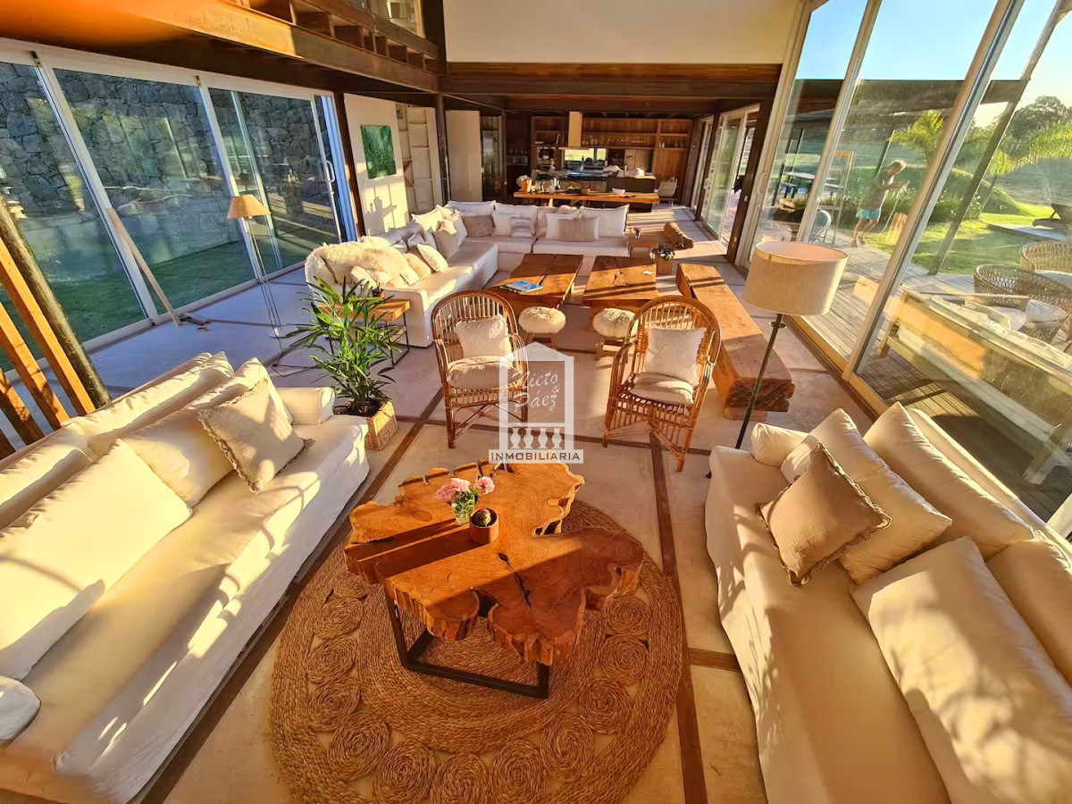 Casa ID.37826 - Exclusiva casa de diseño 750 m2 en Pueblo Mío.