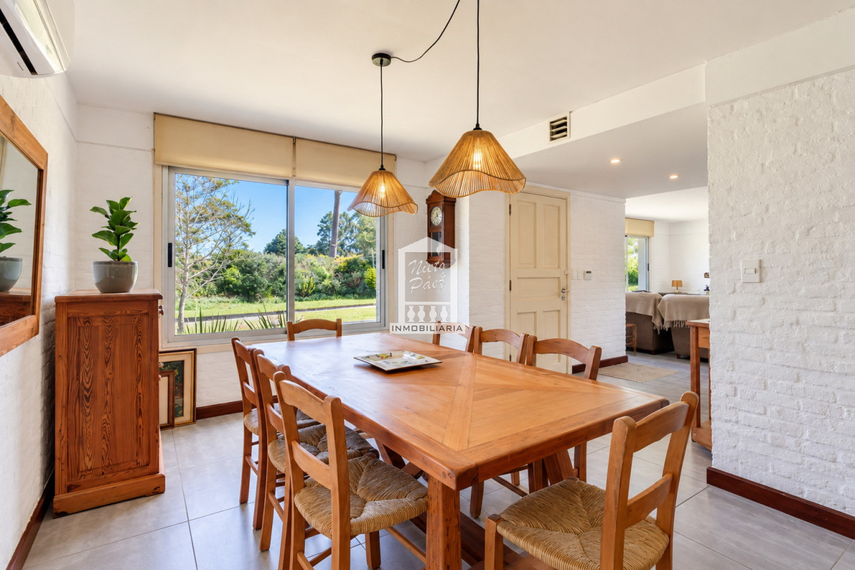 Casa ID.41528 - Casa de 4 dormitorios en La Arbolada, Barrio Privado, Punta del Este