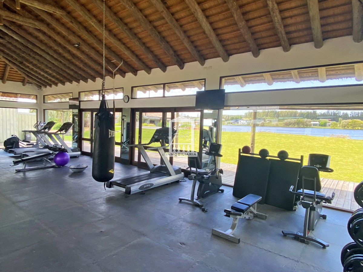 Casa ID.37826 - Exclusiva casa de diseño 750 m2 en Pueblo Mío.