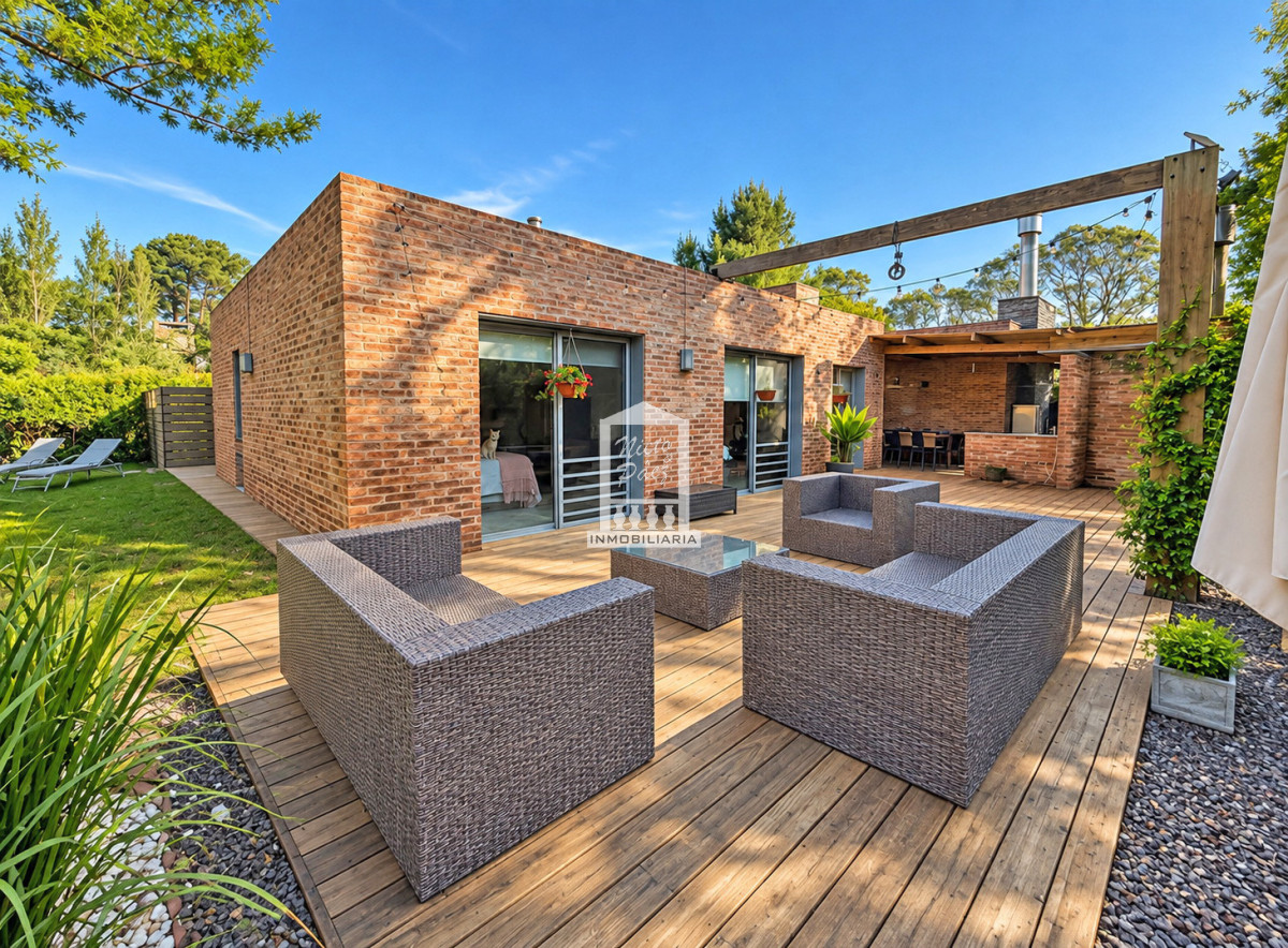 Casa ID.41528 - Casa de 4 dormitorios en La Arbolada, Barrio Privado, Punta del Este