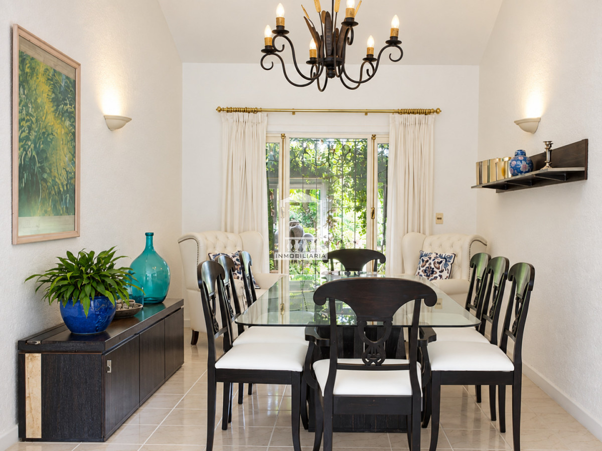 Casa ID.29828 - Espectacular casa, con piscina y gran jardín a 200 metros de playa brava