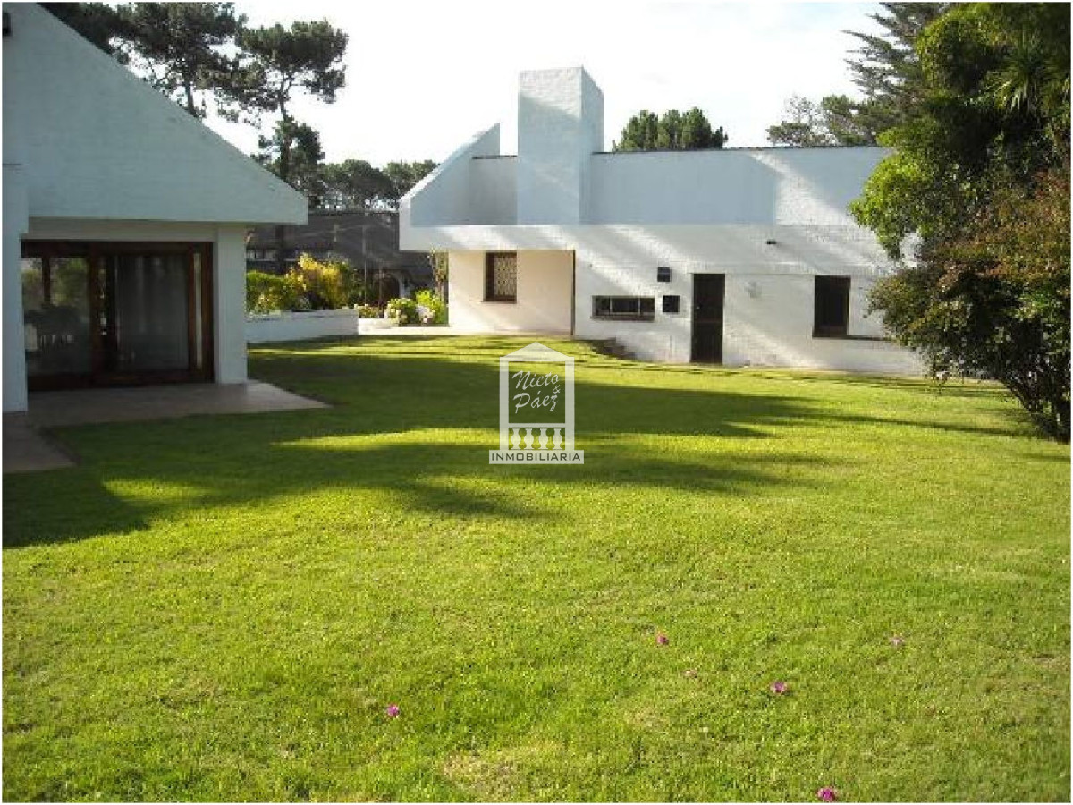 Lugano - GoPunta - Portal Inmobiliario de Punta del Este - Maldonado