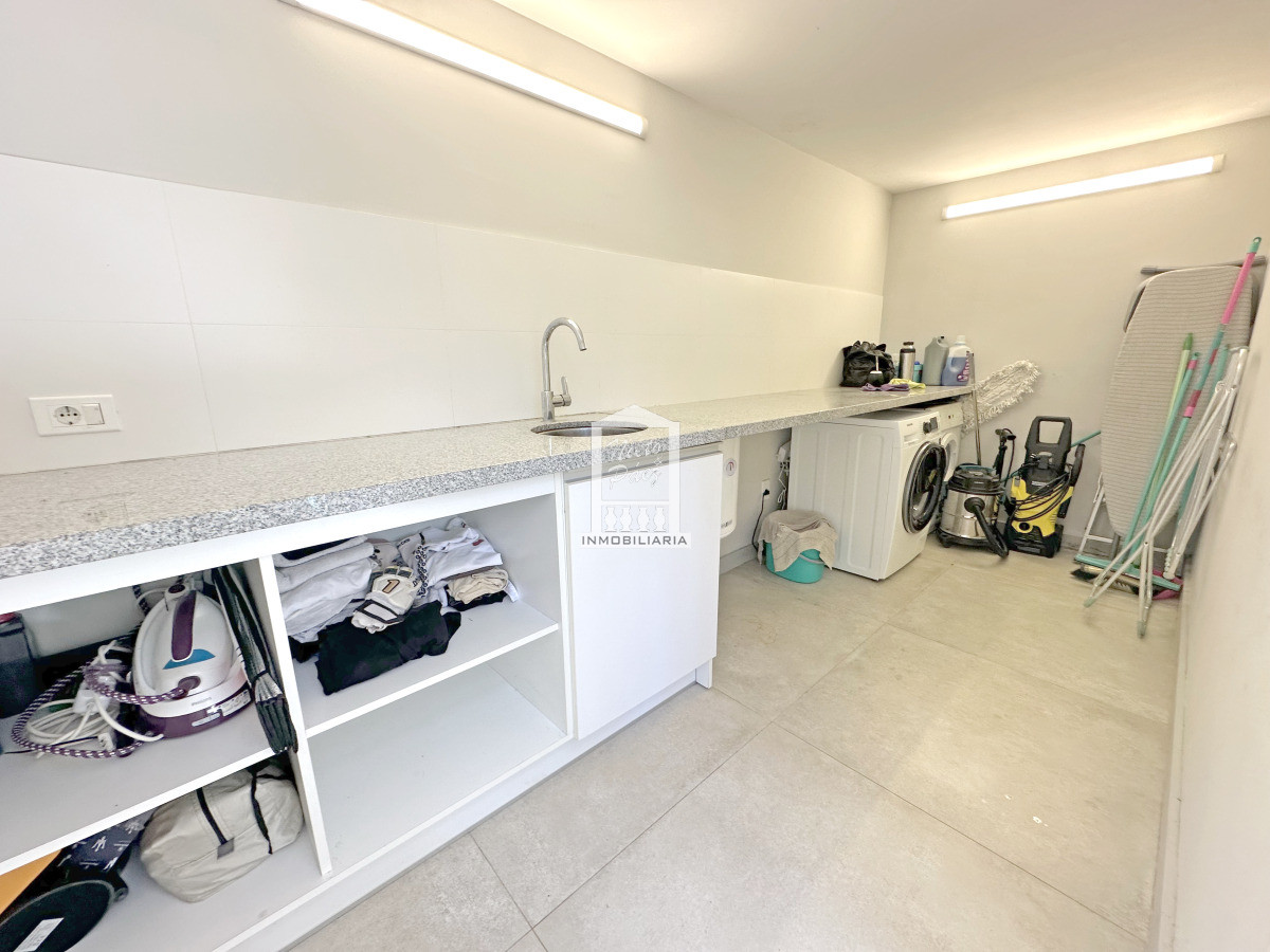 Casa ID.37864 - Mega casa en barrio privado, 662 m2 construidos en 4 lotes.