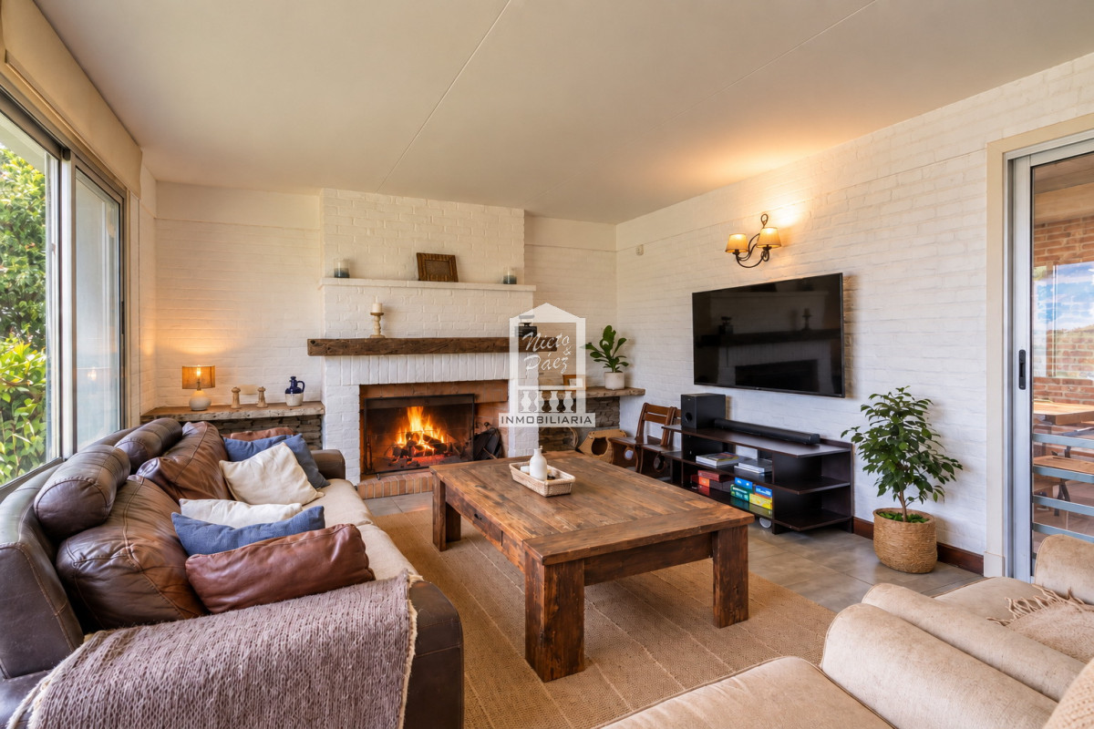 Casa ID.41528 - Casa de 4 dormitorios en La Arbolada, Barrio Privado, Punta del Este